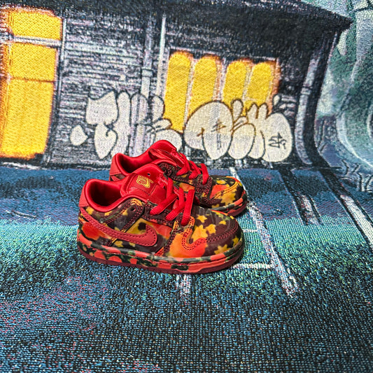 Nike SB x Wizard of Oz Dunk Low 'Poppy Field'