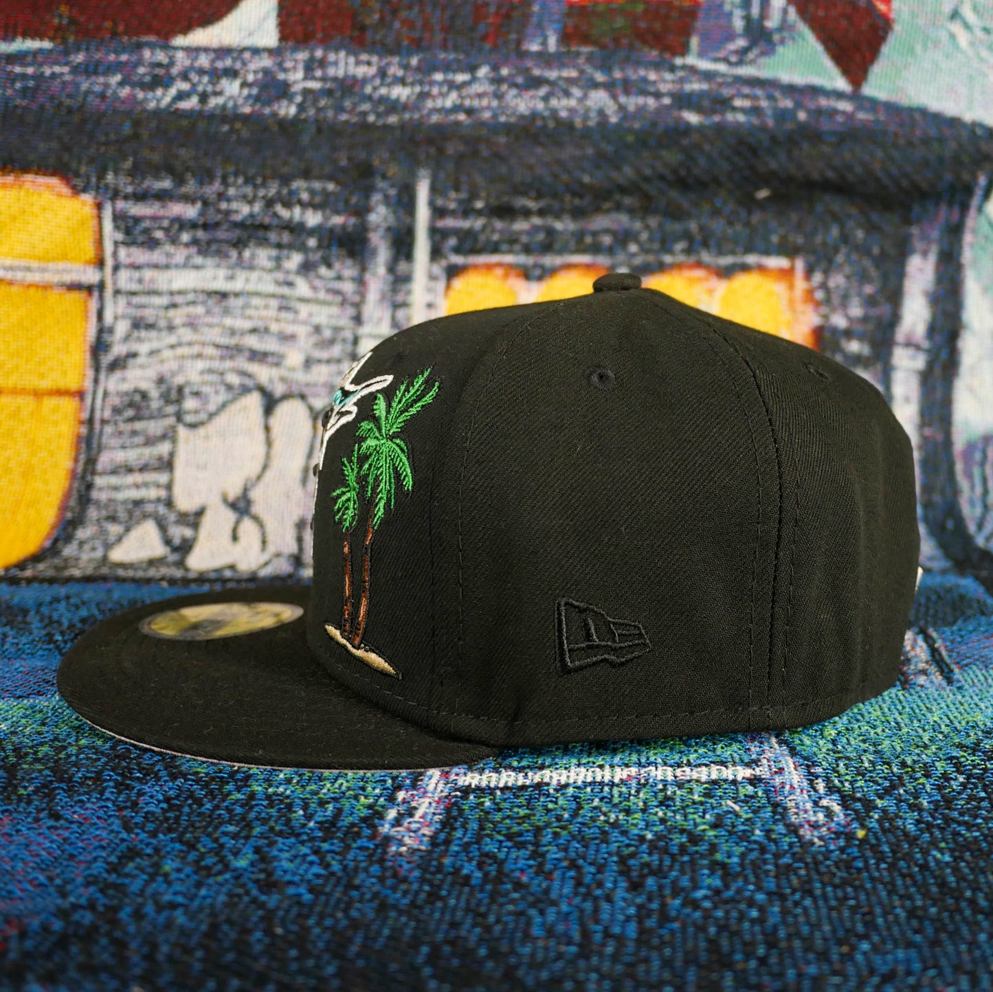 New Era Florida Marlins 1997 World Series Patch Fitted (Black/Pink)
