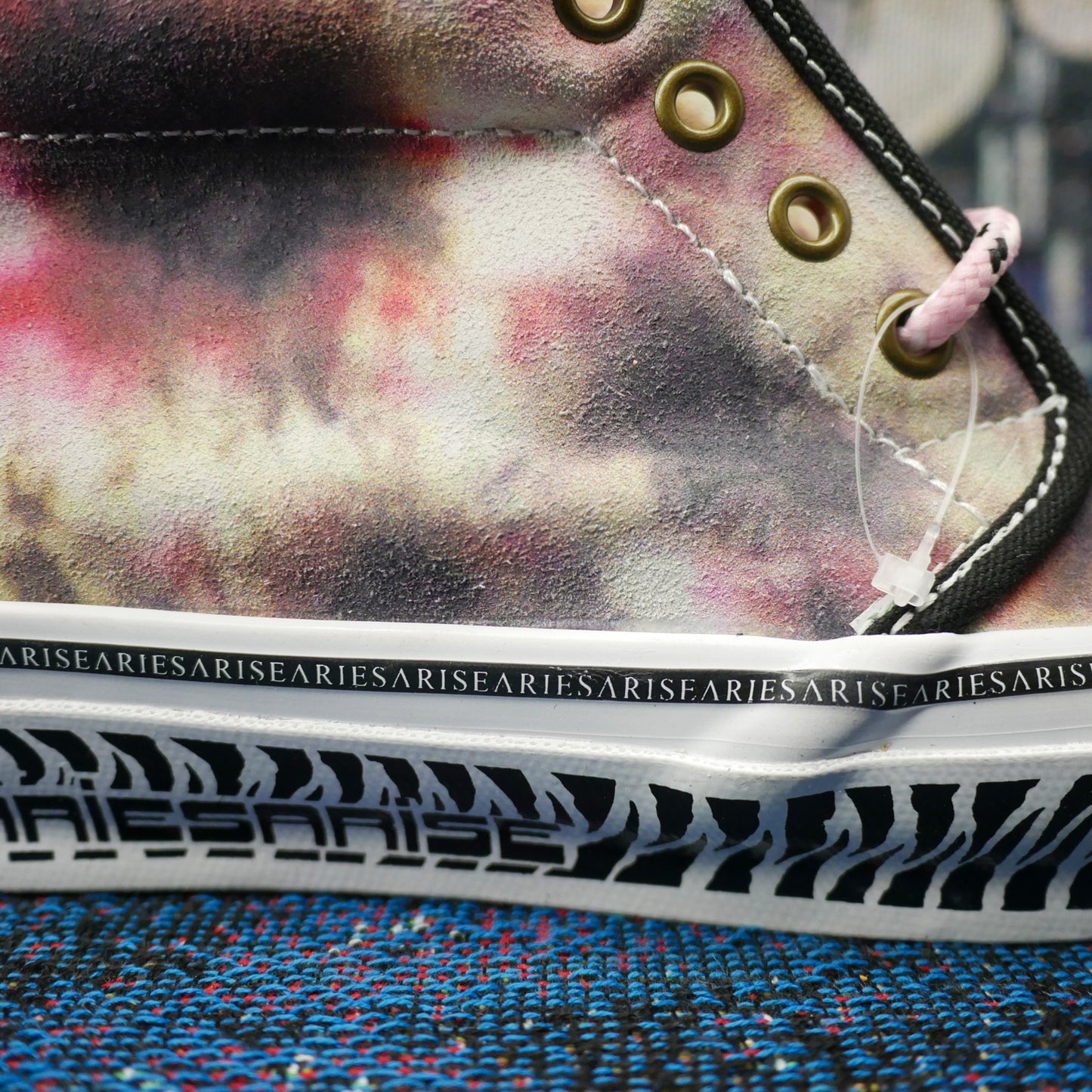 Vans x Aries Chukka
