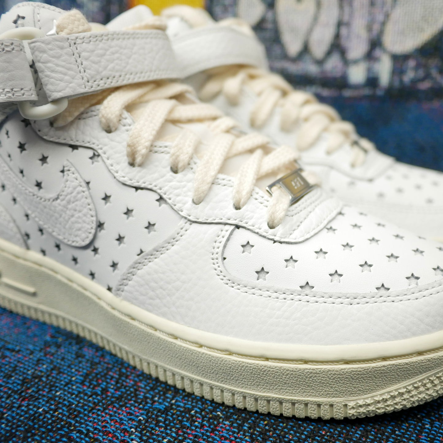 Nike Air Force 1 Mid 'Cut Out Stars'