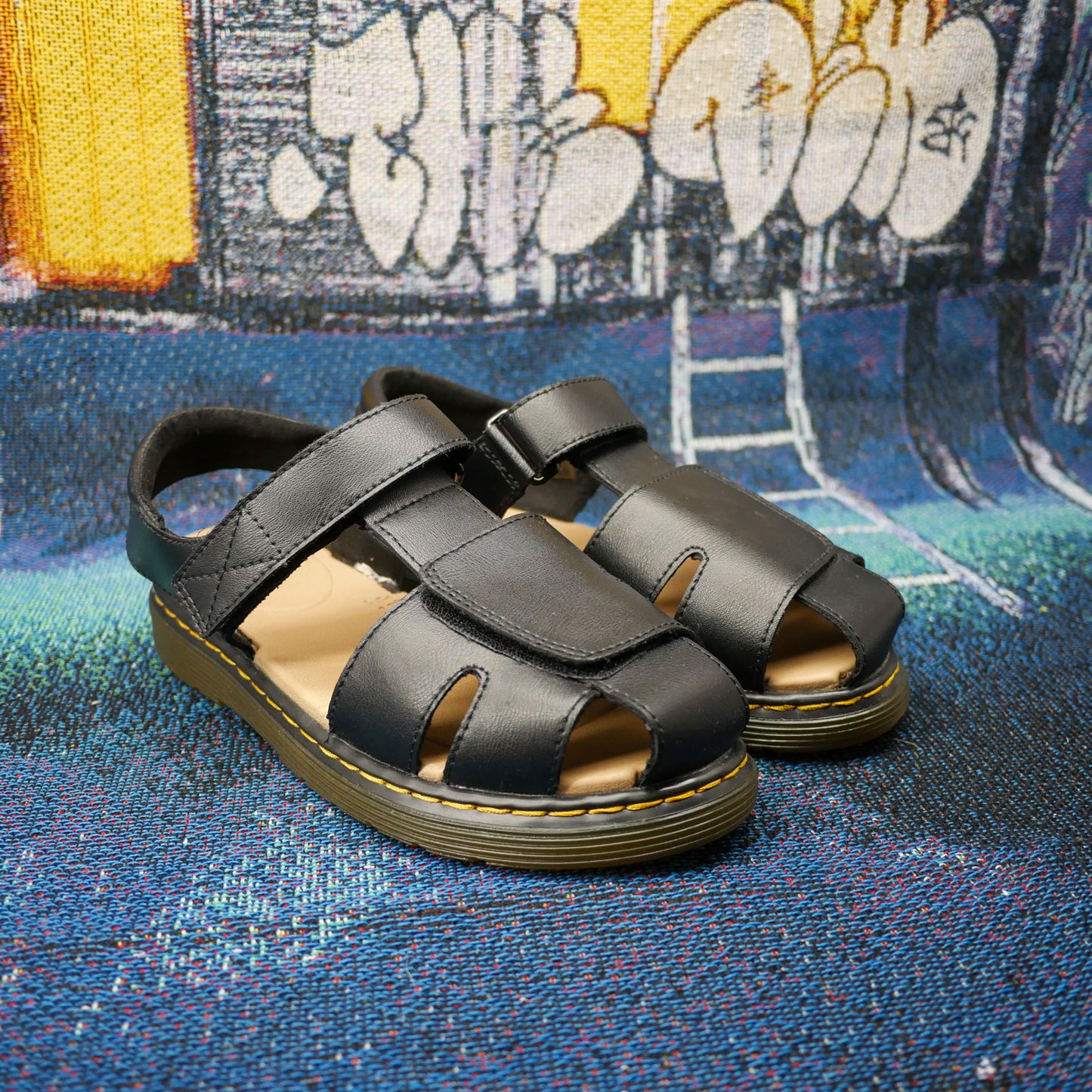 Dr. Martens Moby II