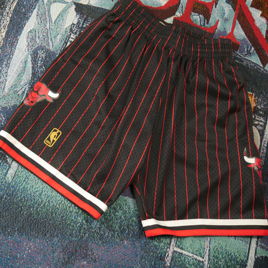Mitchell & Ness '96-'97 Chicago Bulls Alternate Swingman Basketball Shorts