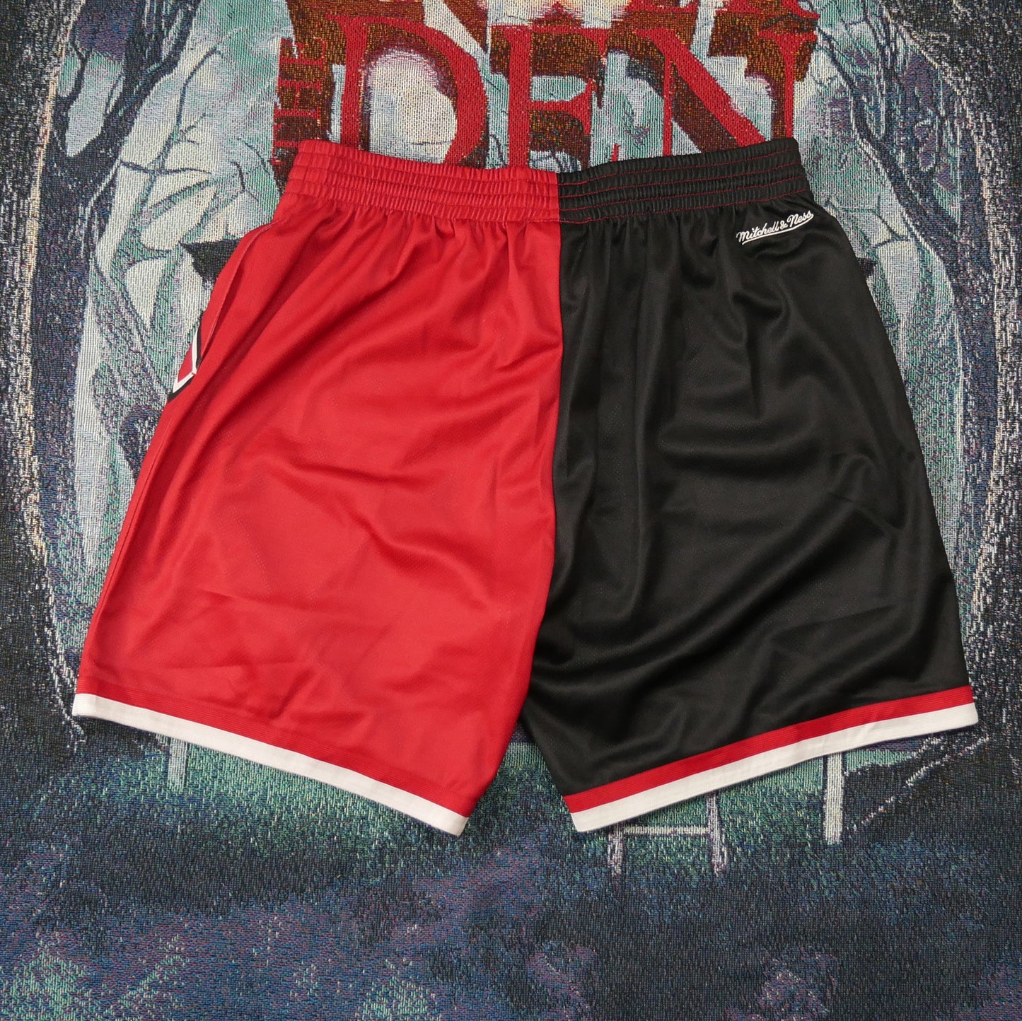 Mitchell & Ness Miami Heat Big Face Fashion Shorts 5.0