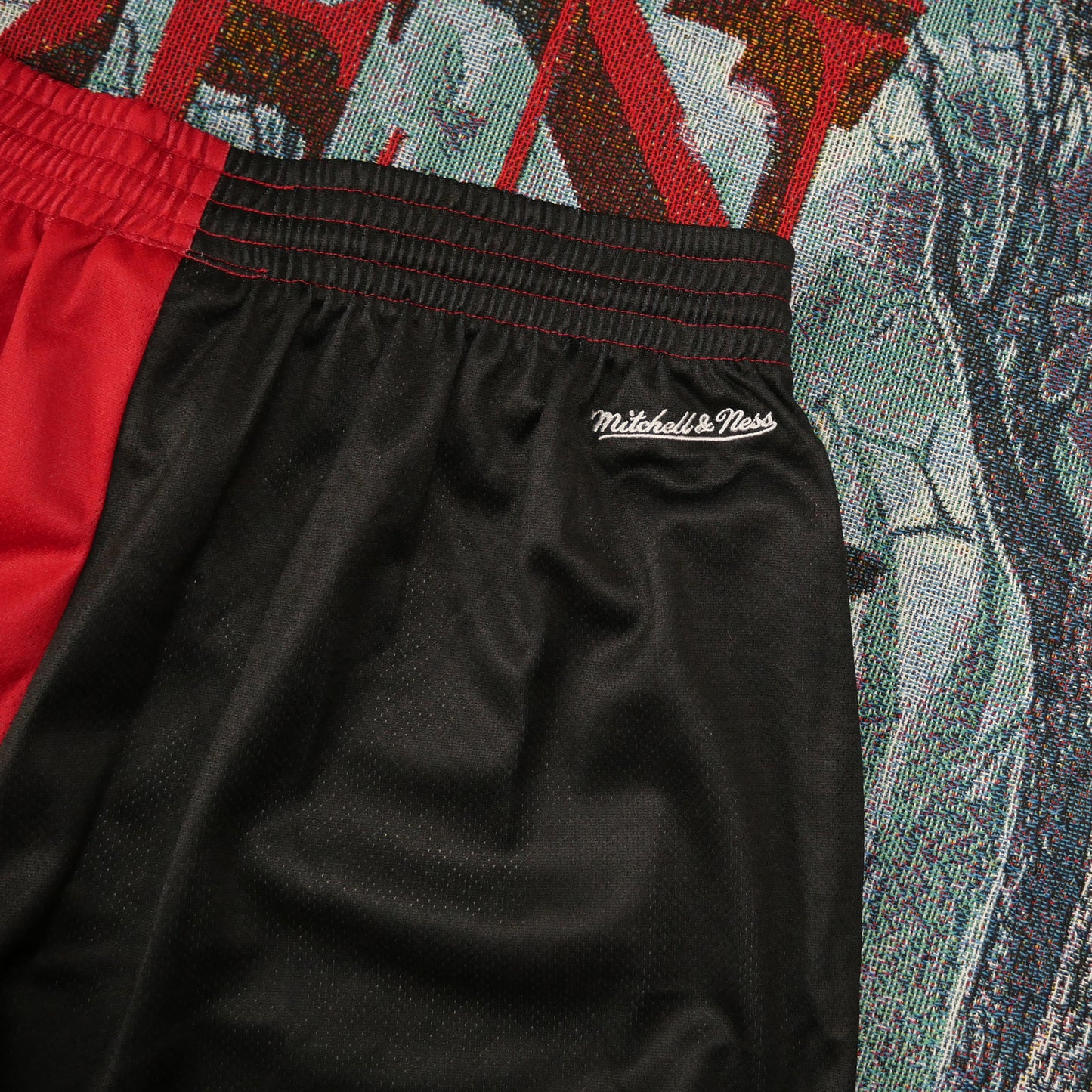 Mitchell & Ness Miami Heat Big Face Fashion Shorts 5.0