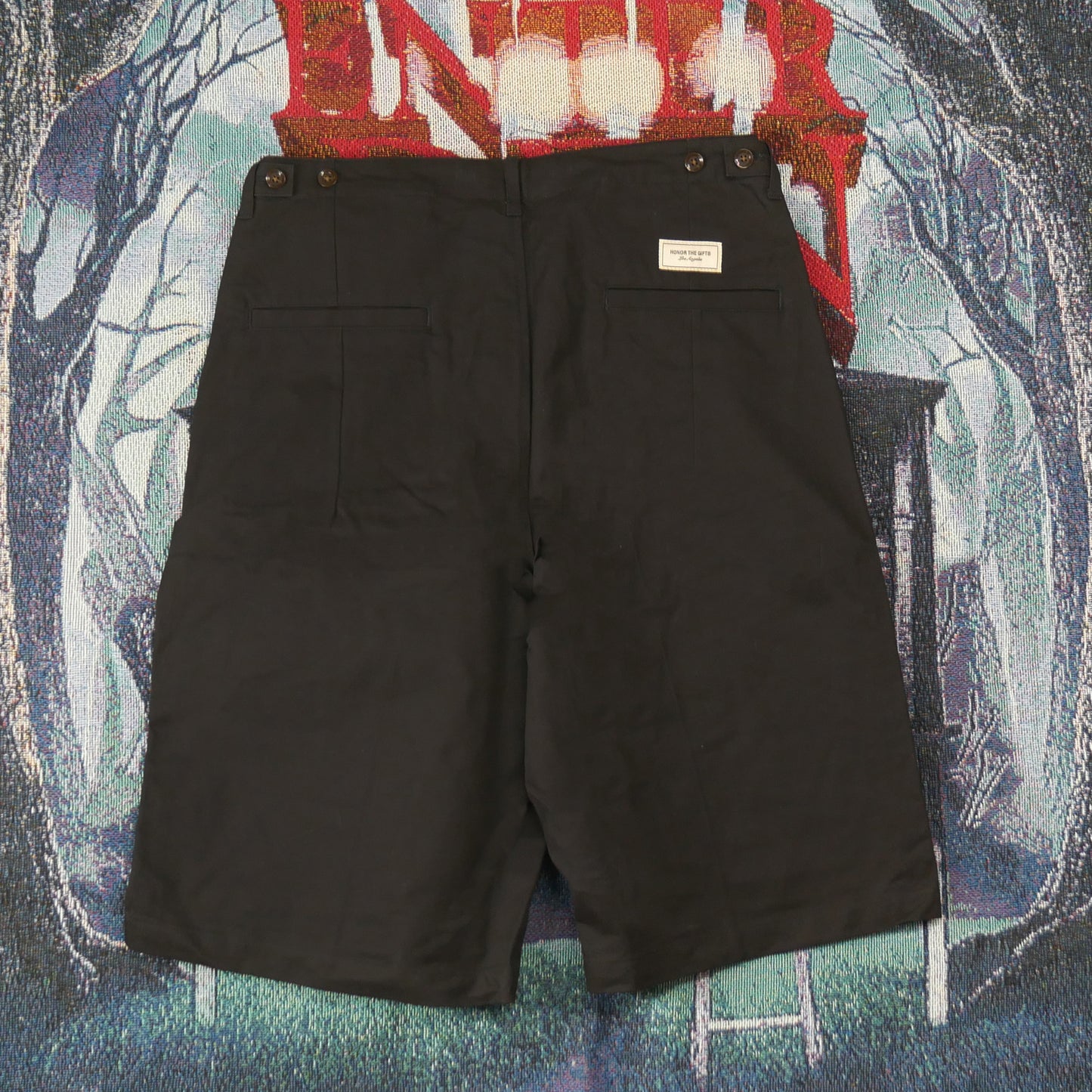 Honor The Gift Shop Shorts (Black)